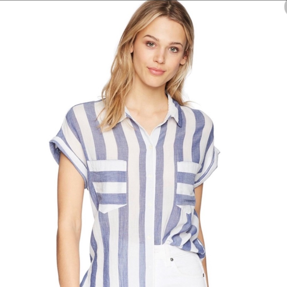 Lucky Brand button-front tieback szM top
